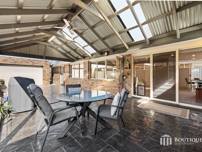 15 Sherwood Crescent, Dandenong North