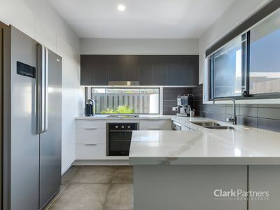 2 / 41 Creekside Terrace, Albany Creek