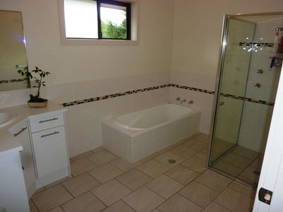403 The Lakes Way, Tuncurry