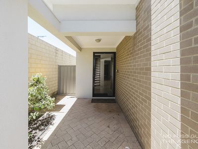 1 / 12 Loder Way, South Guildford