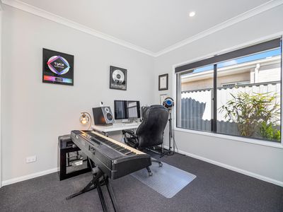 33 Conservation Drive, Urraween