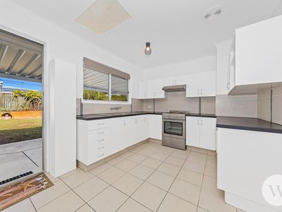 39 Moatah Drive, Beachmere