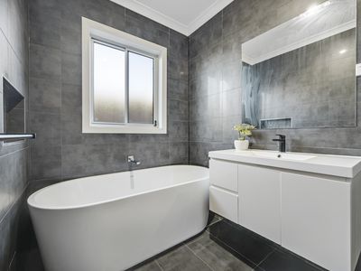 19 Slim Dusty Circuit, Moncrieff