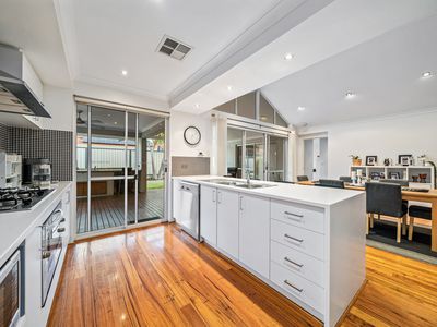 6 Wisely Court, Aubin Grove