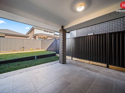 8 Aries Street, Austral