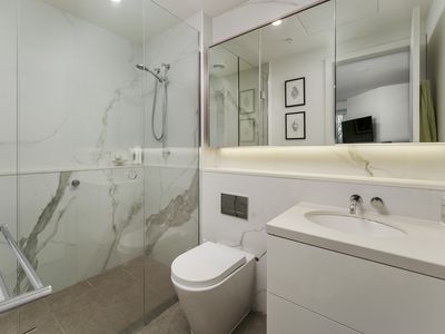 M107 / 188 Macaulay Road, North Melbourne