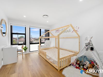 13A George Street, Canley Heights