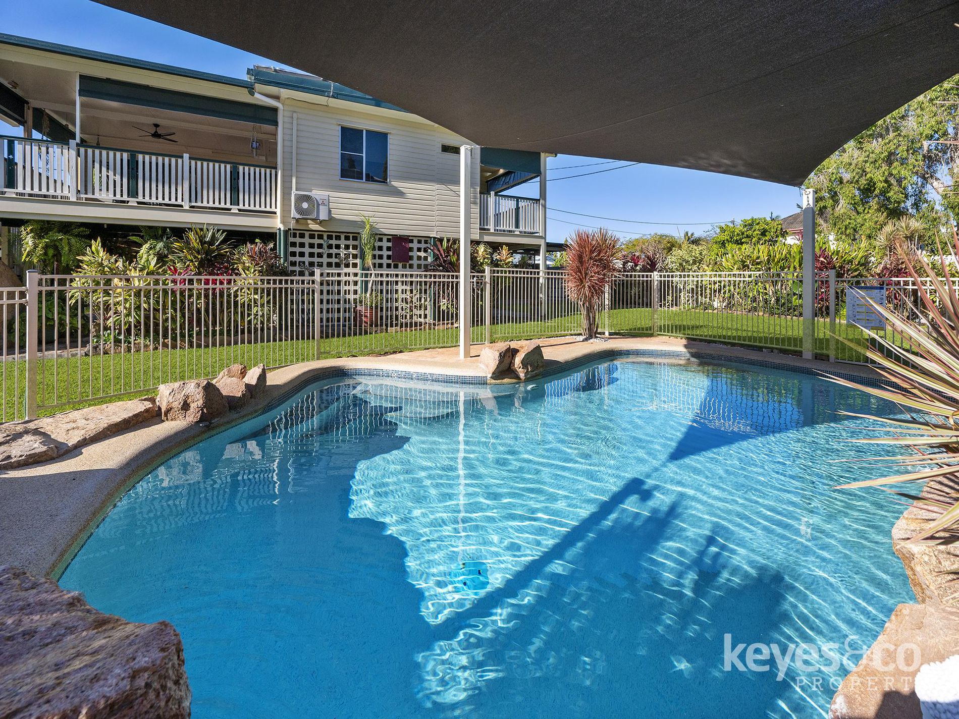 36 Purves Street, Mysterton