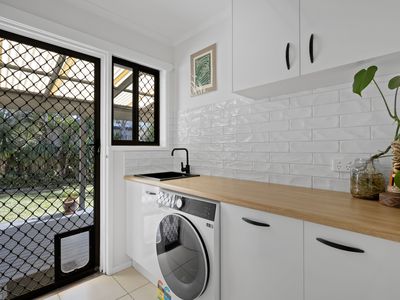 1 / 36 Point Cartwright Drive, Buddina