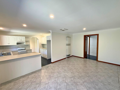 7 Rochester Drive, Salisbury Heights