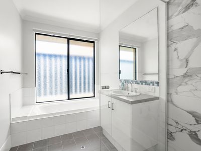 18 Red Tingle Turn, Baldivis