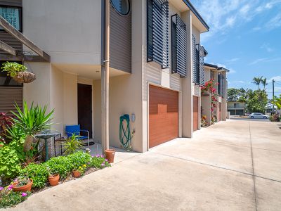 4 / 52 Shell Street, Urangan