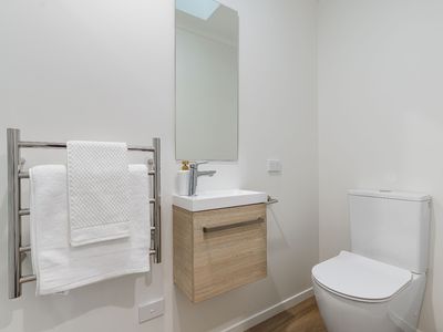 2/70 Thompson Street, Leamington