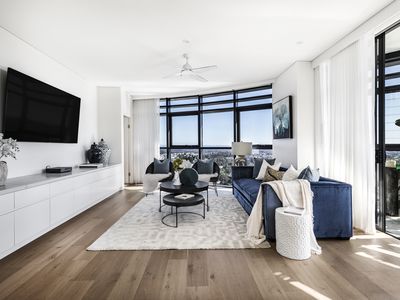 1802 / 11 Solent Circuit, Norwest