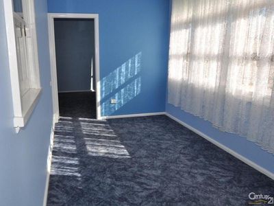 37 Crown Street, Dubbo