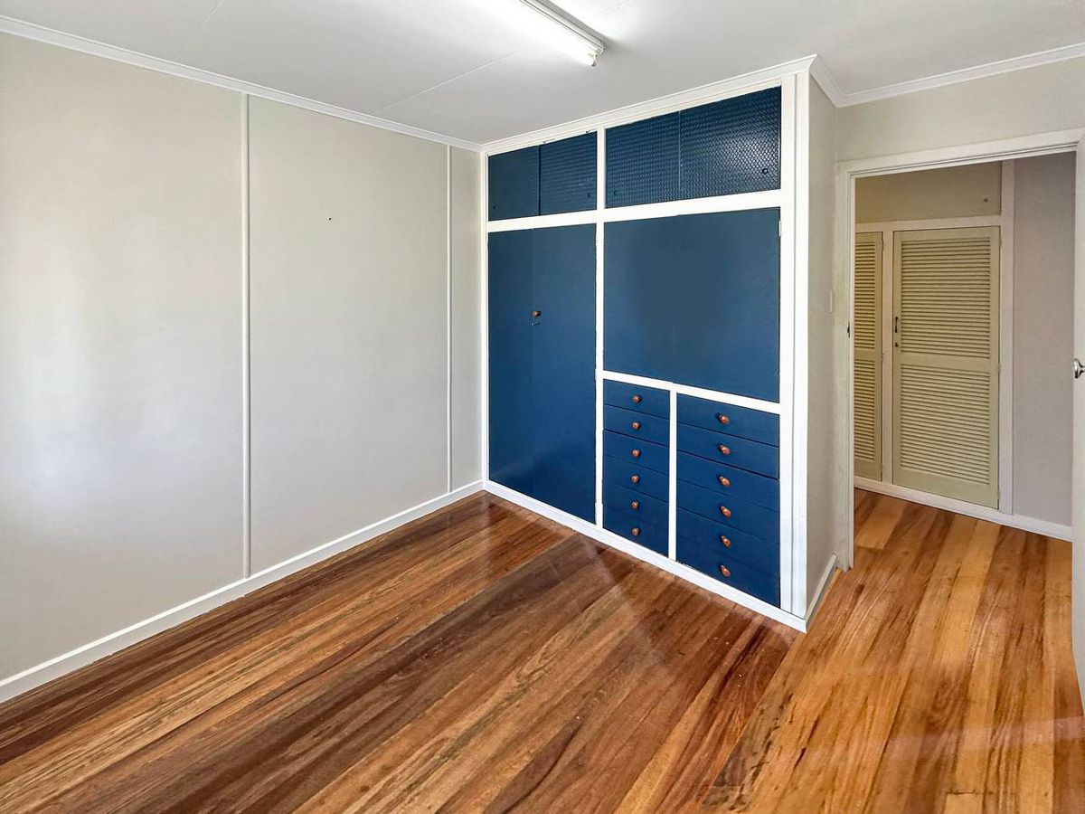 7 Eighth Avenue, Atherton