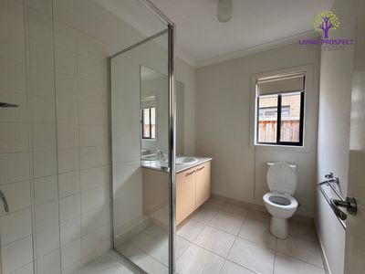 185 Saltwater Promenade, Point Cook