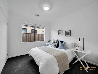 4 Akroydon Street, Werribee