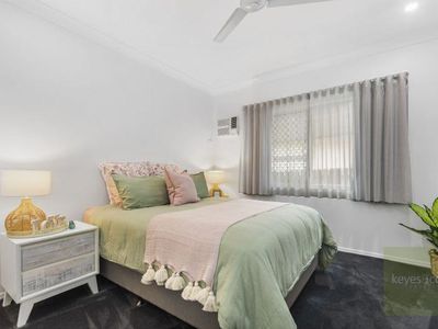 9 Harvard Street, Douglas