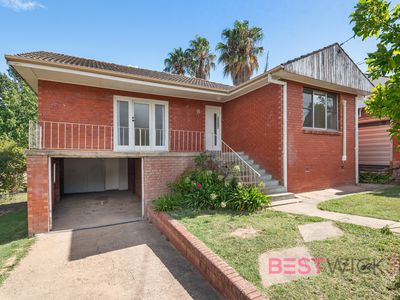8 Isaacs Street, West Bathurst