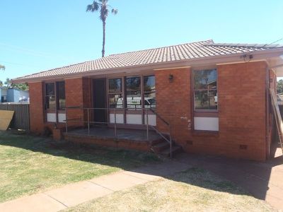 25 Lunar Avenue, Dubbo