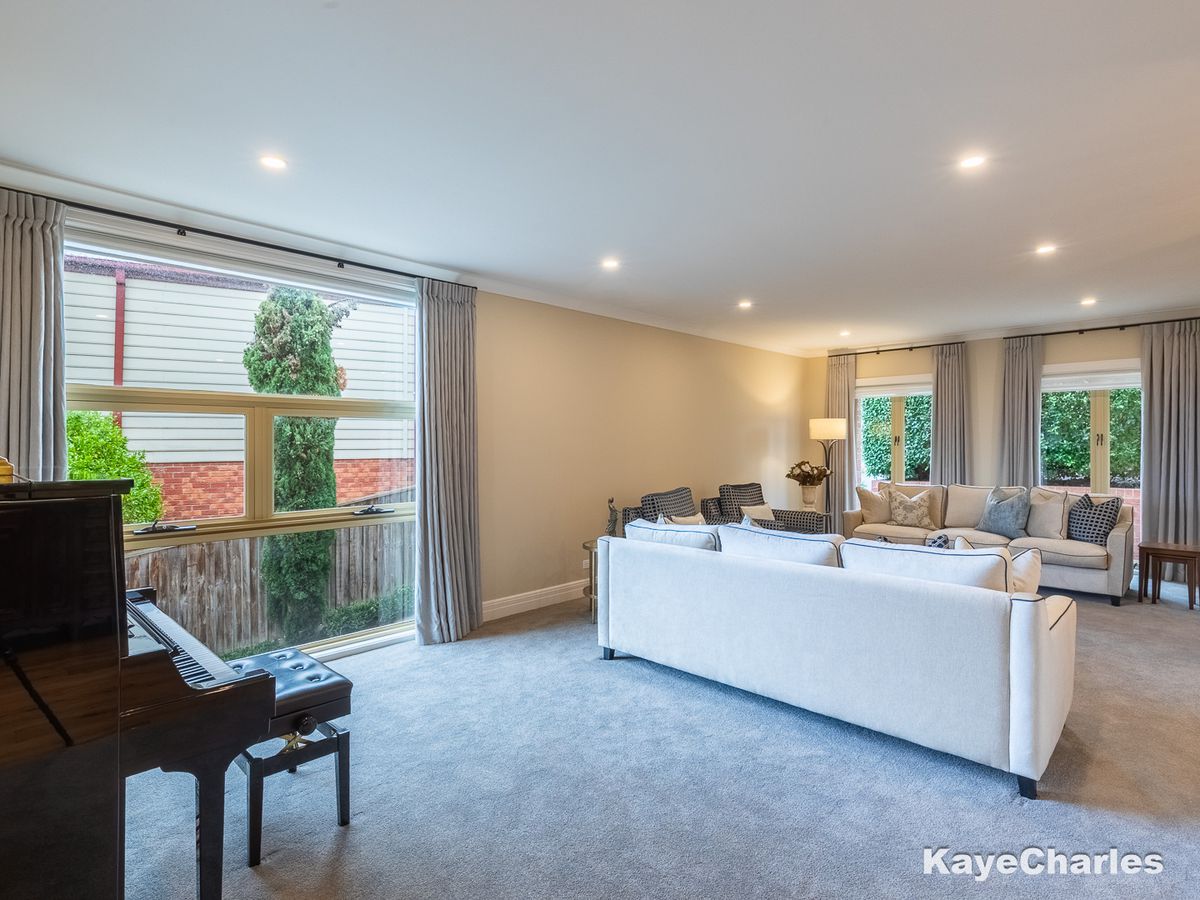 9 Royal Crescent, Beaconsfield