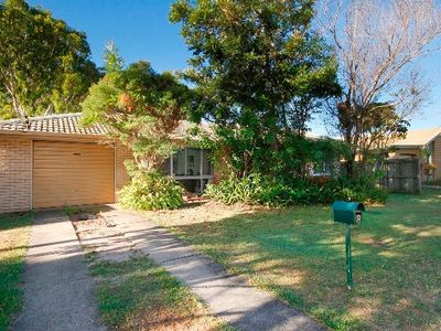 8 Amarina Avenue, Mooloolaba