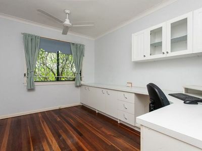 2 Sunbird St, Inala