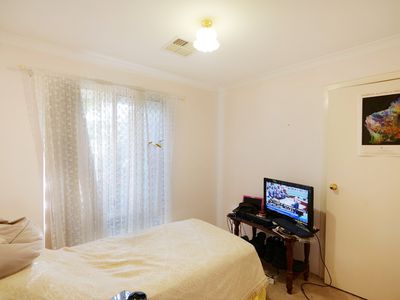 8 David Close, Osborne Park