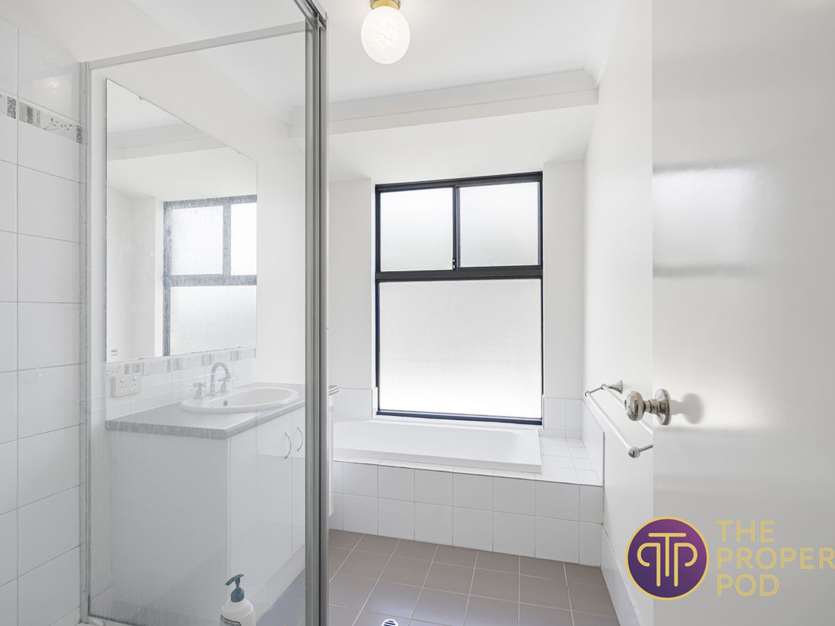 24 Sorbonne Turn, Aubin Grove