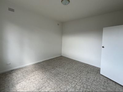 1 / 5 First Avenue, Warrawong
