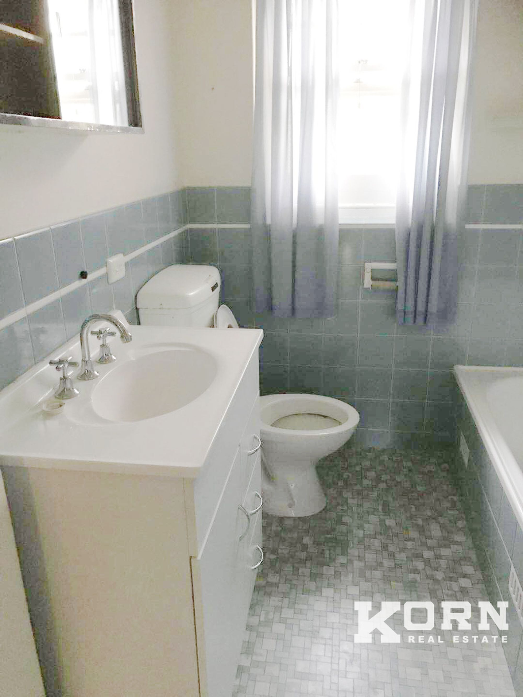 4 / 12 Fife Avenue, Torrens Park