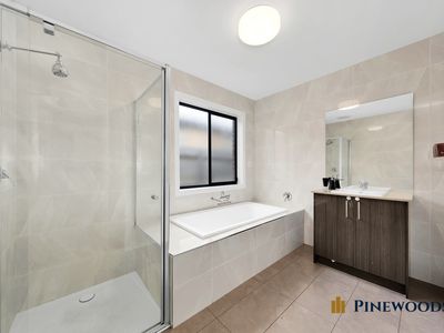 15 Charles Street, Wallan