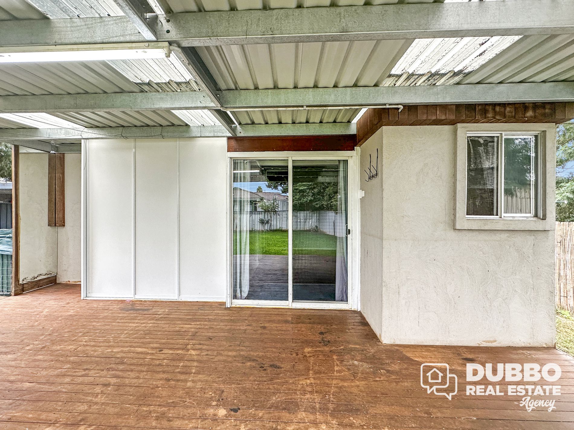 2 / 4 Gloucester Avenue, Dubbo
