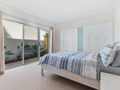 2 / 15 Moola Street, Hawks Nest