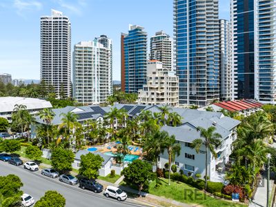 47 / 1 CRONIN AVENUE, Main Beach