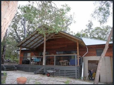 20 Hale Avenue, Molloy Island