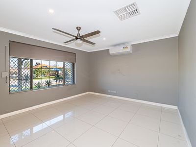 24 Powderbark Bypass, Kenwick