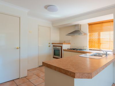 10 Desmond Place, Rivervale