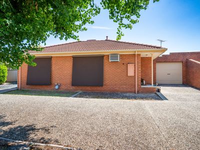 2 / 12 EMERY COURT, Wodonga