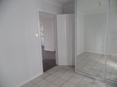 42 Heckenberg Avenue, Busby