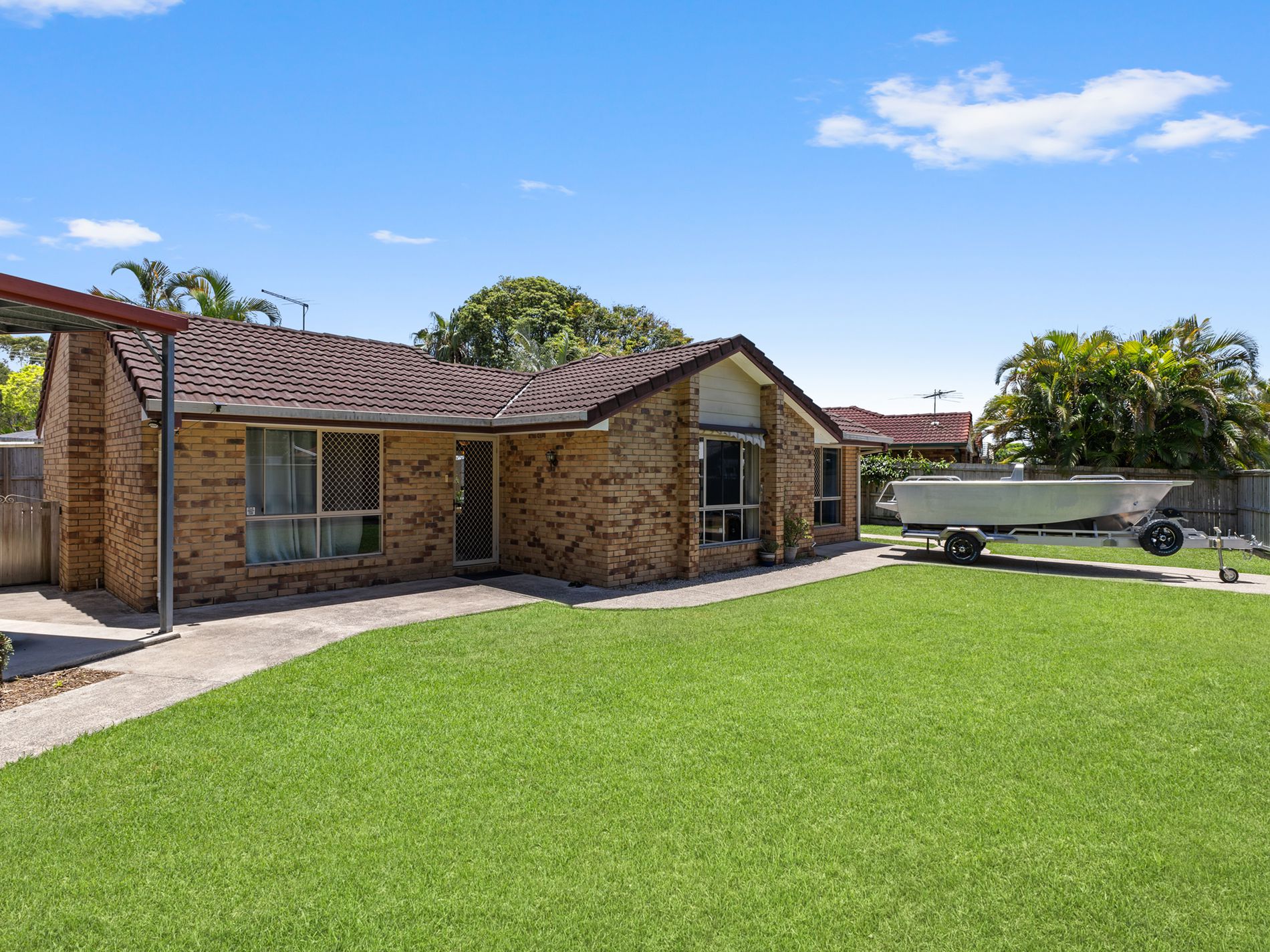 39-41 Gretel Drive, Beachmere