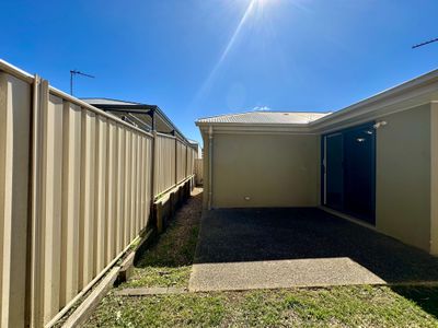 1 / 13 Glenwoods Dr, Glenvale