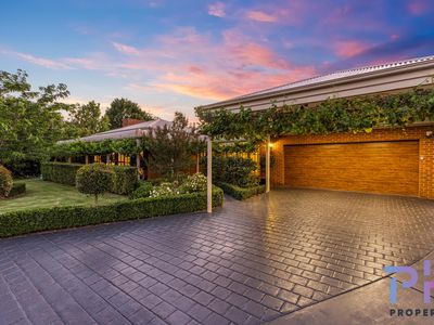 10 Hollywood Court, Strathdale