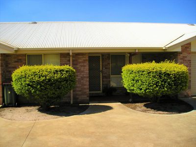2 / 13 Tessmanns Road, Kingaroy
