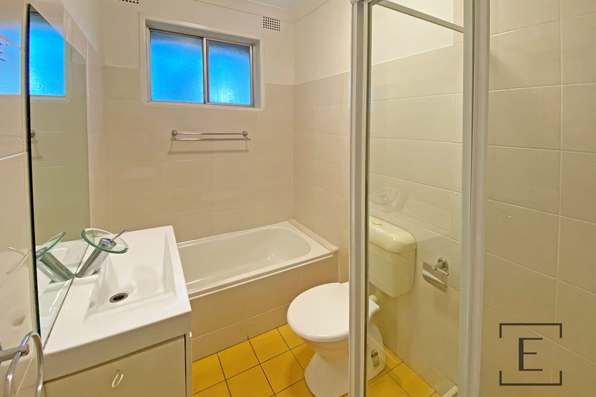 10 / 39 Henley Road, Homebush West