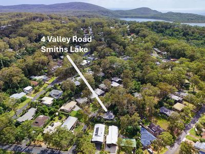 4 Valley Road, Smiths Lake