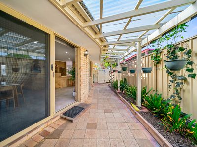 1 / 15 Parramatta Lane, Willetton