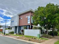30 Mayfair Lane, Hope Island