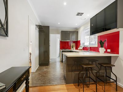 21 Washington Drive, Oakleigh South